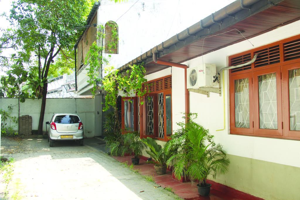 The City Hideout Rajagiriya Esterno foto
